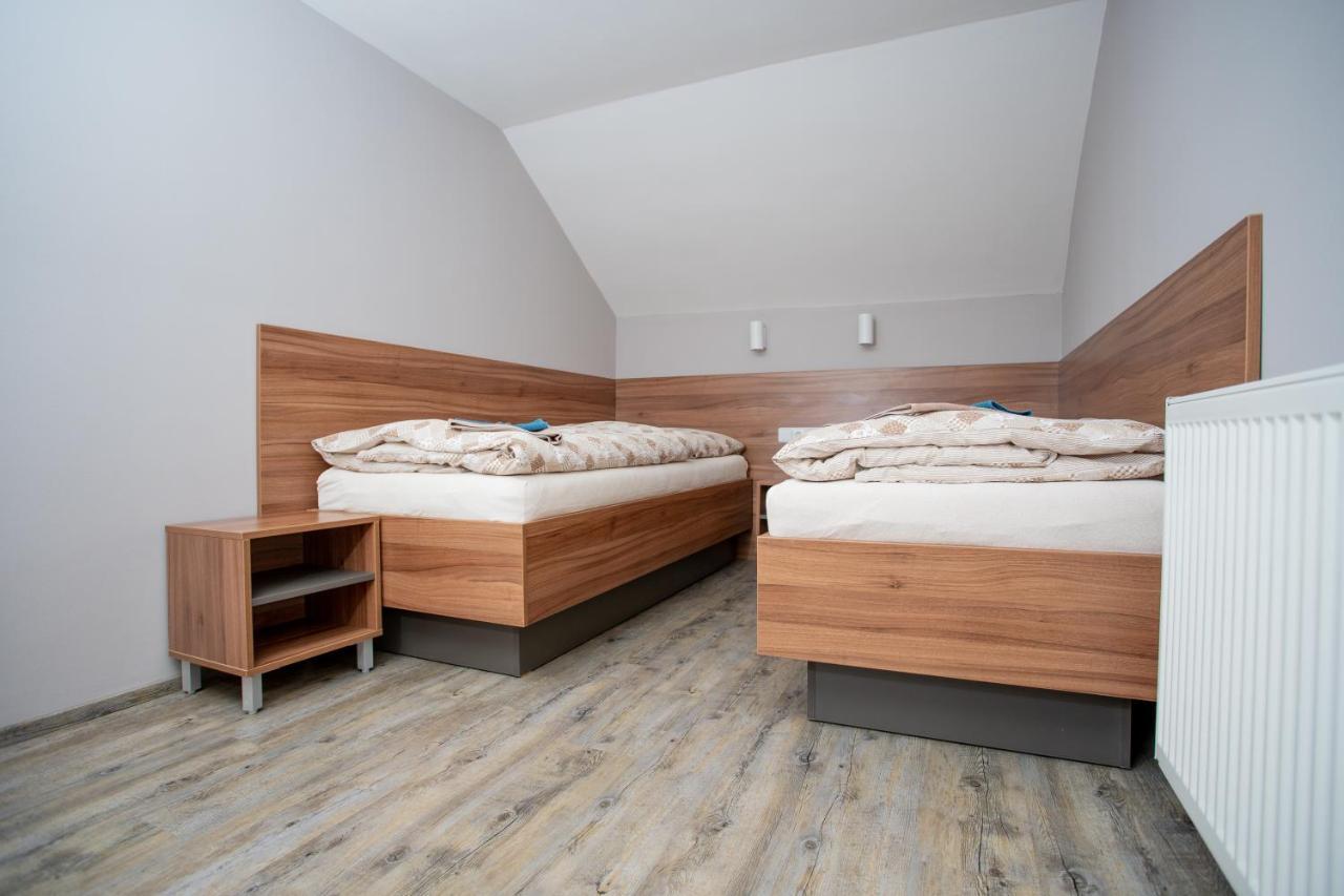 Hotel U Kone Beroun  Extérieur photo